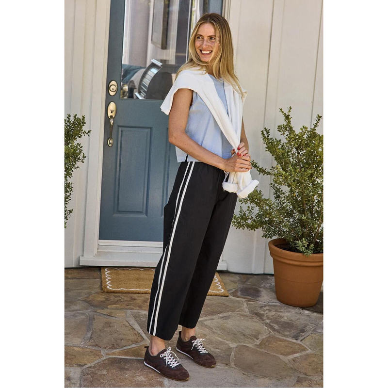 $265~ Exported to the Usa, Niche Ultra-Thin Soft 100% Poplin Cotton Stylish Loose-Fit Slightly Curved Casual Pants $265~ Exported to the Usa, Niche Ultra-Thin Soft 100% Poplin Cotton Stylish Loose-Fit Slightly Curved Casual Pants