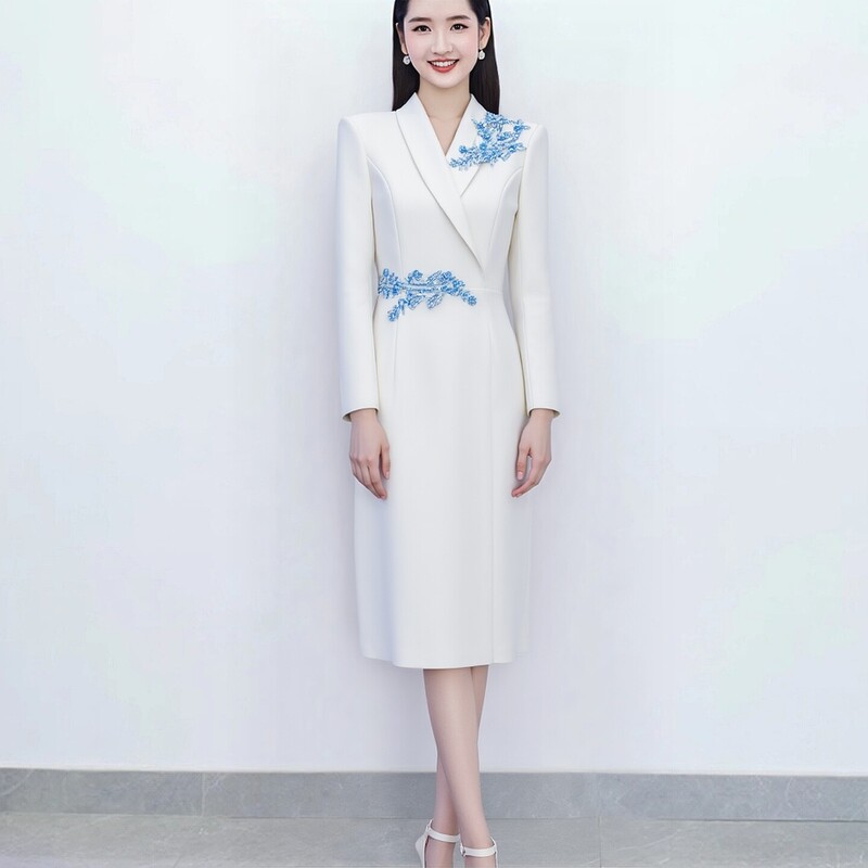 Elegant White Deep V-Neck Long-Sleeved Mid-Length Embroidered Banquet Dress for Female Host, Slim-Fitting Dress with a Refined Look