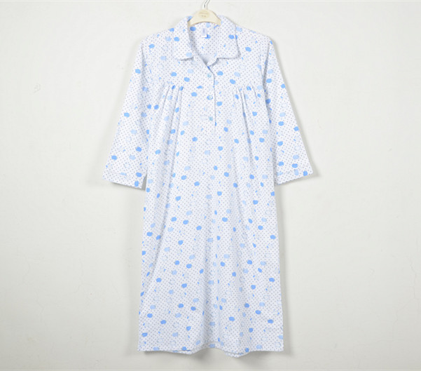 Mùa xuân và mùa thu Bộ đồ ngủ mới của phụ nữ Cotton lông cừu Phim hoạt hình dễ thương Hình trái tim lỏng lẻo Kích thước lớn Trang chủ đầm ngủ dễ thương
