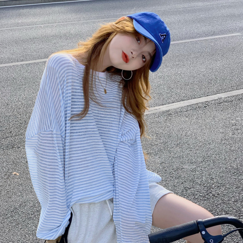 Design sense loose striped T-shirt women's summer pullover sunscreen blouse long-sleeved thin air-conditioning shirt ice silk knitted sweater