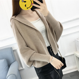 2018 đầu mùa thu mới của phụ nữ áo len áo lỏng Hàn Quốc phiên bản của bat áo sơ mi bên ngoài gió lười biếng đan cardigan đoạn ngắn