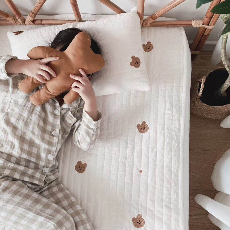 Customized baby cotton clamp sheet cute cartoon kindergarten baby bedding whole cotton quilted bed mattress