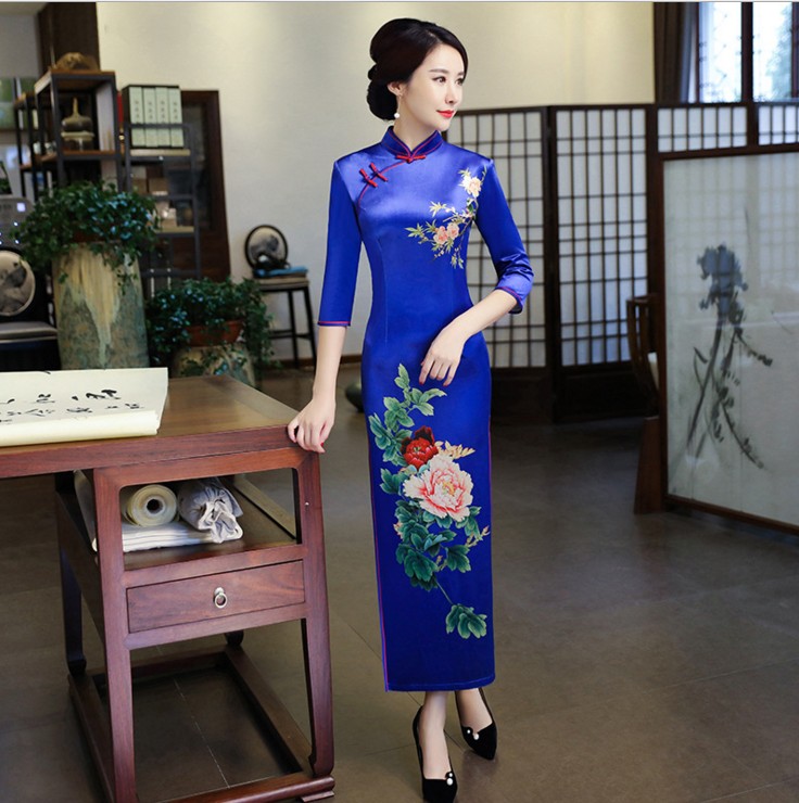 Mùa xuân 2019 mới retro thon gọn giảm béo dài đoạn nhung kích thước lớn trang phục sân khấu mẹ sườn xám mẫu thời trang áo sơ mi nữ tuổi 50