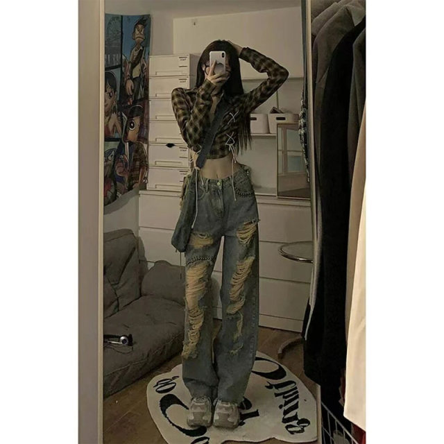 American ripped floor jeans hot girl high street American ripped floor jeans hot girl high street