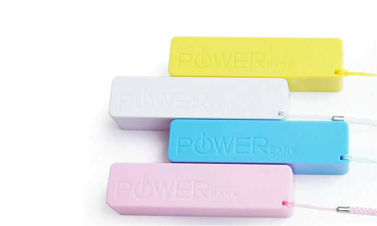 Quà tặng doanh nghiệp tùy chỉnh logo miệng đỏ nhỏ nước hoa di động 2600MAh mAh điện thoại di động mini sạc kho báu