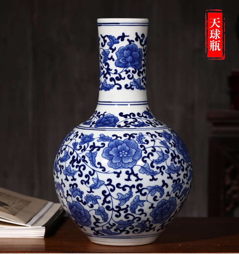 Antique blue and white porcelain of jingdezhen ceramics bound branch lotus bottle of flower arranging furnishing articles rich ancient frame of Chinese style household ornaments