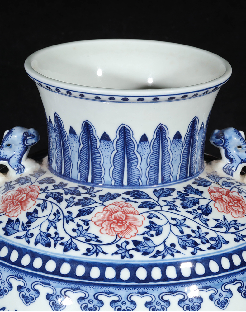 Jingdezhen ceramics imitation qianlong hand - made the ears of the blue and white porcelain vase Chinese rich ancient frame sitting room adornment is placed