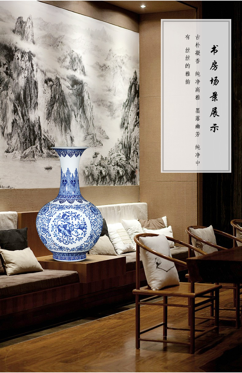 Jingdezhen ceramics imitation qianlong hand - made of blue and white porcelain vases, flower arranging place of the sitting room porch decoration of the new Chinese style