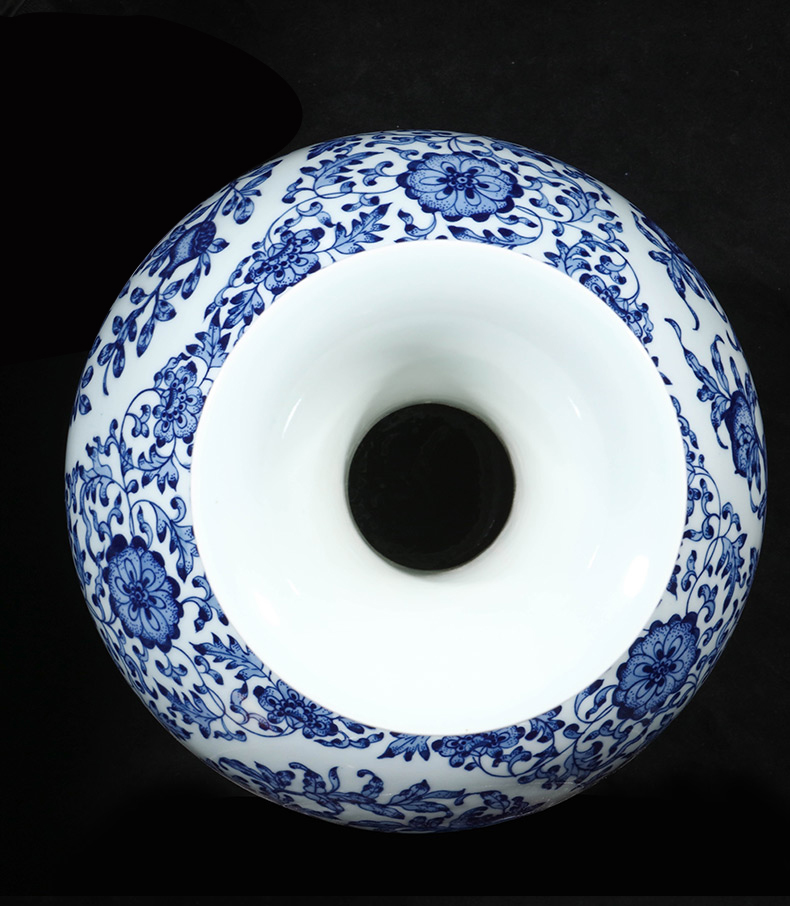 Jingdezhen ceramics imitation qianlong hand - made of blue and white porcelain vases, flower arranging place of the sitting room porch decoration of the new Chinese style