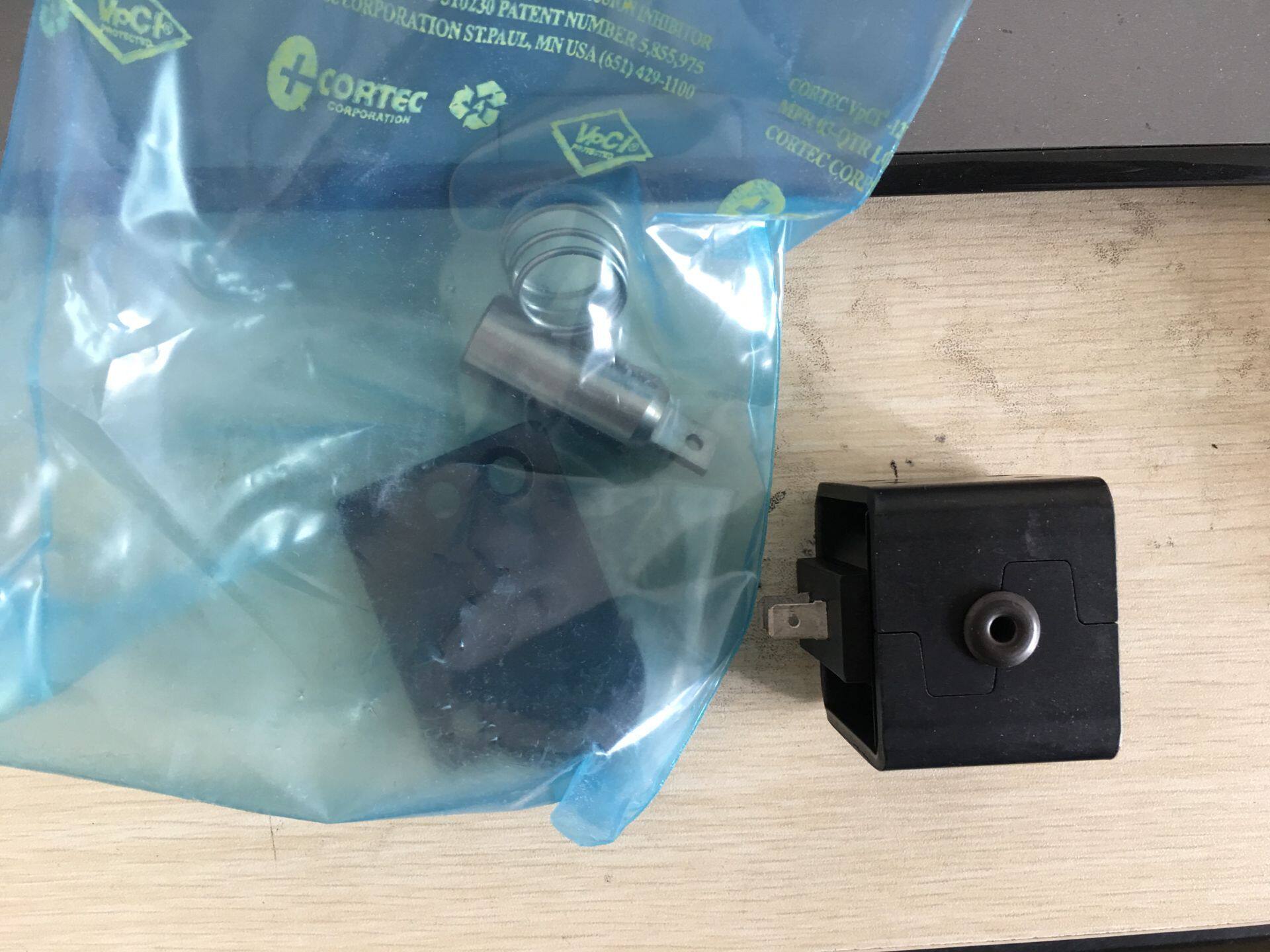 WARNER ELECTRIC CLUTCH SOLENOID VALVE MZ137A39P1