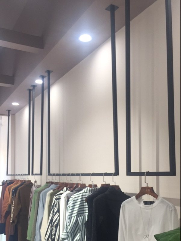 Clothing Store Display Shelves Iron Men And Women Display Shelves