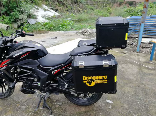 Áp dụng hợp kim nhôm xe máy DR160 bên hông hộp phía sau hộp bên hông vali HJ150-10D
