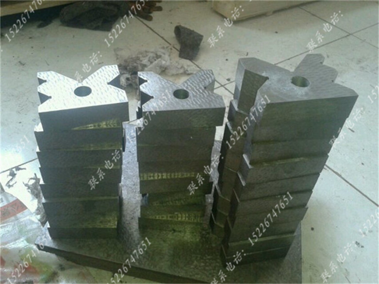 High precision pliers work cushion cast iron three-mouth iron test detection measuring v type frame cushion iron block 100 * 80 * 30mm