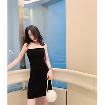 Ye Xiaoxian black simple sexy suspenders slim dress temperament small black dress banquet daily small dress