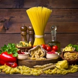 Импортная макарона с низким содержанием пасты дома Outina фаст -фуд с лапшой лапша лапша винт с лапшой 0 Толстый соус