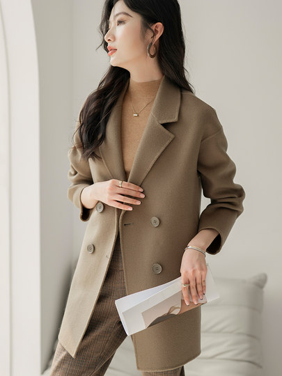 High-End Double-Sided Cashmere Coat for Women, Short Style, 2025 Autumn and Winter New Model, Loose Fit, Elegant Camel Color, Double-Breasted Woolen Coat