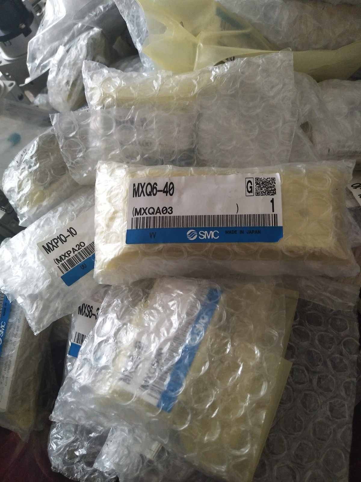 SMC new original slide cylinder MXQ8-20 MXQ8L-20 real shot special offer fake one penalty ten