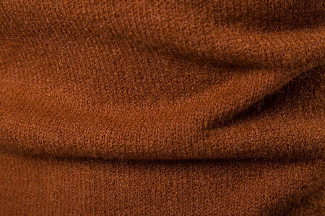 Herre striktrøje med høj hals strik til efterår og vinter_voghion.com