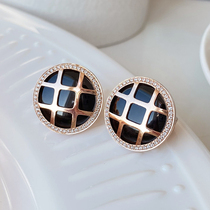 Hong Kong style 18K gold diamond black agate button earrings Classic plaid earrings earrings rose gold