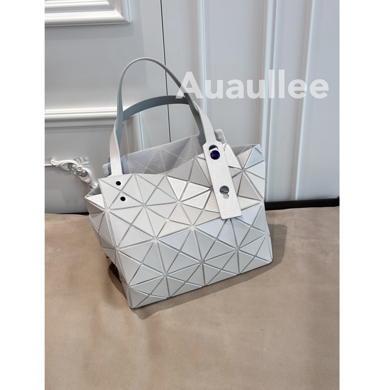 Auaullee Has Nothing Better to Offer! the New Quilted Geometric Large-Capacity Handbag and Shoulder Tote Bag