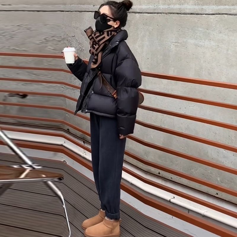 Short White Duck down Jacket for Women, New Winter 2026 Popular Lightweight Warm Coat for Petite Sizes