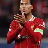 24-25 Ливерпуль Джерси домой 11 версия игрока Salah Van Dijk 8 Sobo Football Uniform Официальный официальный сайт Аутентичный