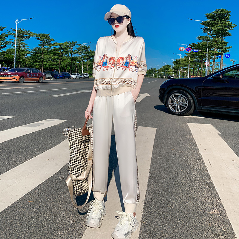Casual Fashion Sports Suit for Women, Cardigan Short-Sleeve Summer 2026 New Style, Elegant and Age-Reducing Jogger Pants Two-Piece Set Trendy