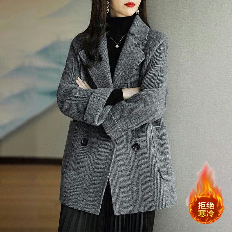Clearance Sale: Autumn/Winter Herringbone Pattern Cotton-Padded Petite Mid-Length Woolen Coat for Women Clearance Sale: Autumn/Winter Herringbone Pattern Cotton-Padded Petite Mid-Length Woolen Coat for Women
