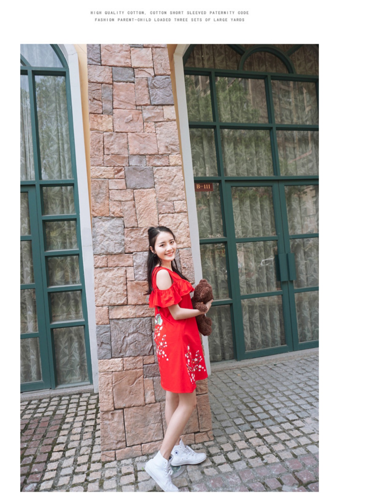 Cha mẹ-con 2018 gia đình hè mới của ba gia đình đầy đủ mặc trẻ sơ sinh cộng với kích thước váy mẹ và con quần áo gia đình mùa đông hàn quốc