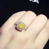 Emperor Gold Zun Group inlaid with white 18K gold pillow-shaped yellow diamond ring Special-shaped color diamond ring Winning yellow diamond diamond ring