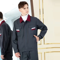 (Высококлассный) Железно-серый костюм с темно-бордовым воротником