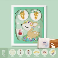 У одного оленя есть ваша стандартная коробка зеленая и зеленая (отправляя теплую лампу на цифровую наклейку)