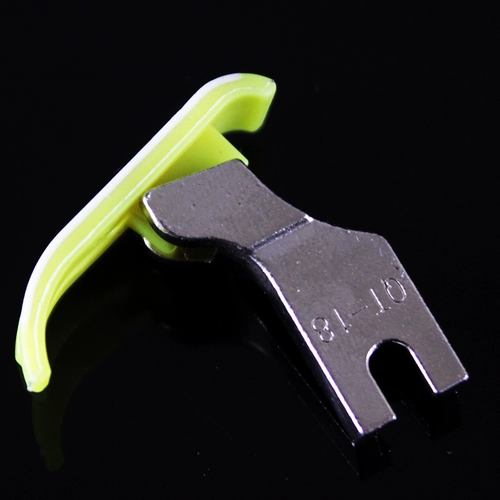 MT-18 Пложенное давление автомобиля Ноги QT-18 Промышленная компьютерная швейная машина говядина Пластиковая Оксфордская прокалываемая белая антилядационная нижняя тарелка