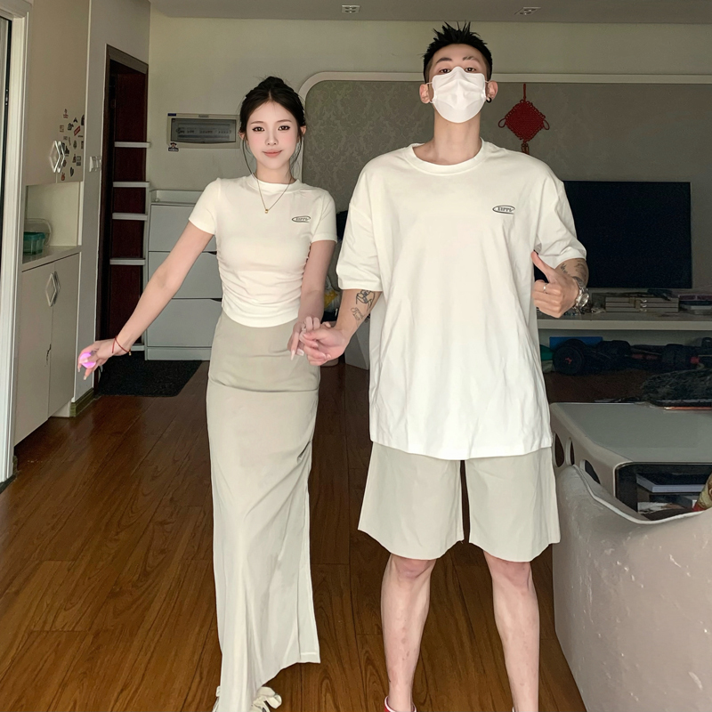 American-Style Regular Shoulder Short-Sleeve T-Shirt, Unique Couple Outfit, Summer Niche Design, High-End Feel Set, One Skirt and One Top, Trendy American-Style Regular Shoulder Short-Sleeve T-Shirt, Unique Couple Outfit, Summer Niche Design, High-End Feel Set, One Skirt and One Top, Trendy