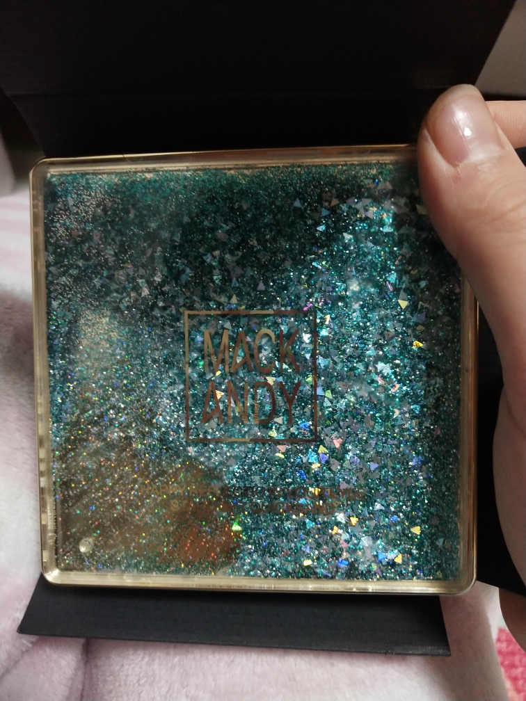 12色流沙眼影盘颜值爆表什么牌子好，最值得买的排行榜前10强推荐,第2张