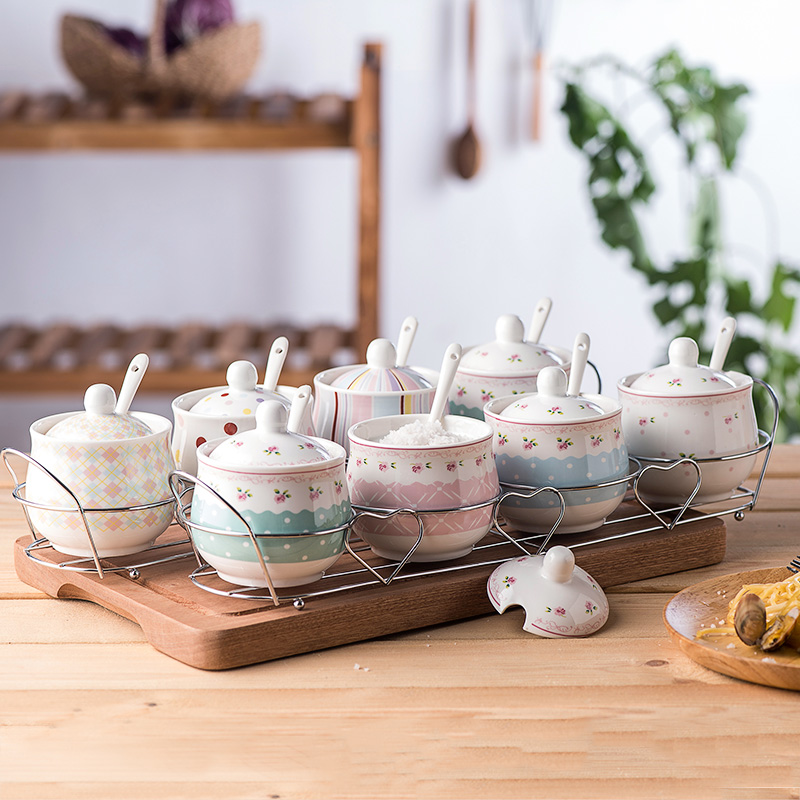 Ceramic seasoning pots Korean seasoning box bottles seasoning tank bottles bottles of salt four sets of kitchen supplies