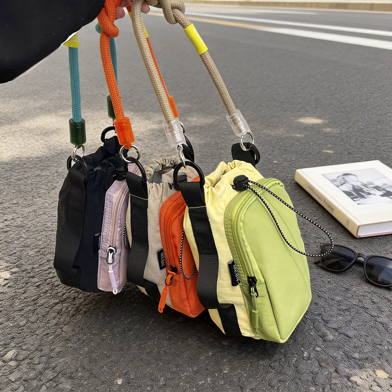 Japanese-Style Dopamine Lightweight Compact Water Bottle Bag Outdoor Sports Travel Crossbody Bag 2025 New Model Water Bottle Phone Bag