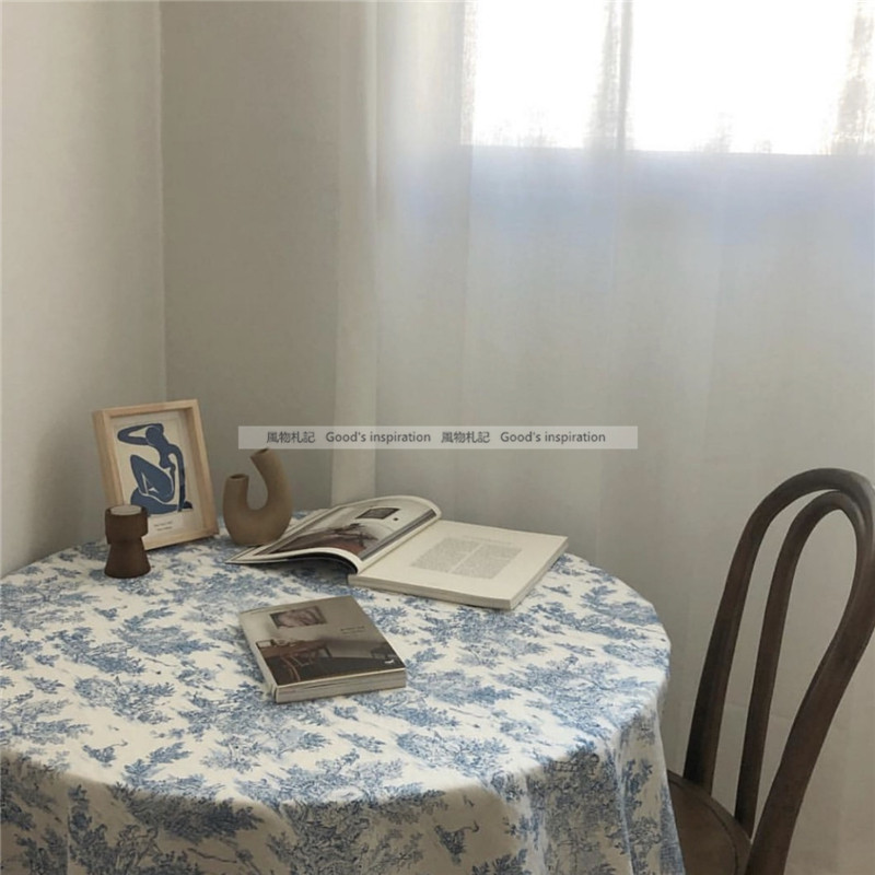 Korean blogger with the same retro blue printed ink tablecloth picnic cloth photo background cloth coffee shop homestay