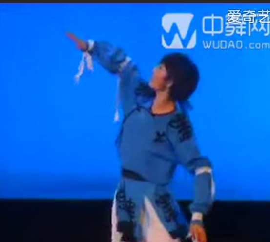 Tailor made to customize Central Ethnic University ten thousand mma-minaret ethnic group Men's solo dance to blue skies