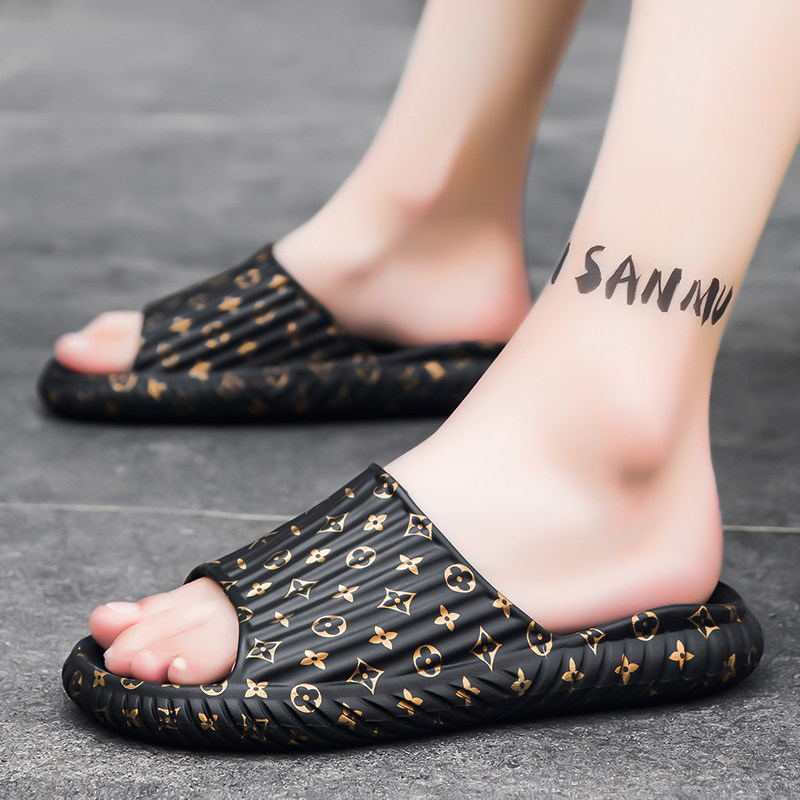 Slippers Male Summer Trend casual anti-slip Shit Sensation Sandals Individuality Home Bath Soft Bottom Men Cool Slippers Big Size