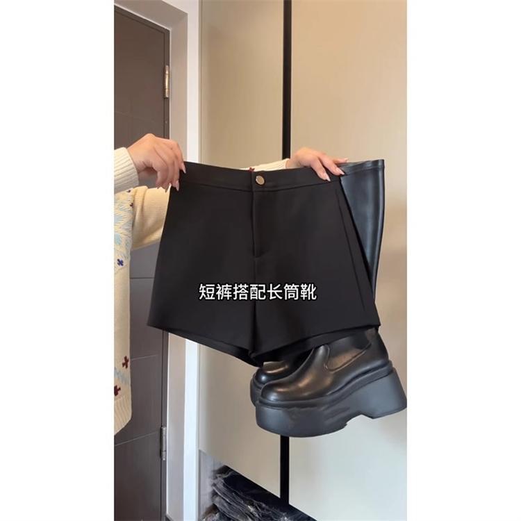 Black Casual Pants Plus Size for Chubby Women, Suit Shorts for Women, Autumn High-Waisted Slimming A-Line Tight Elastic Hot Pants