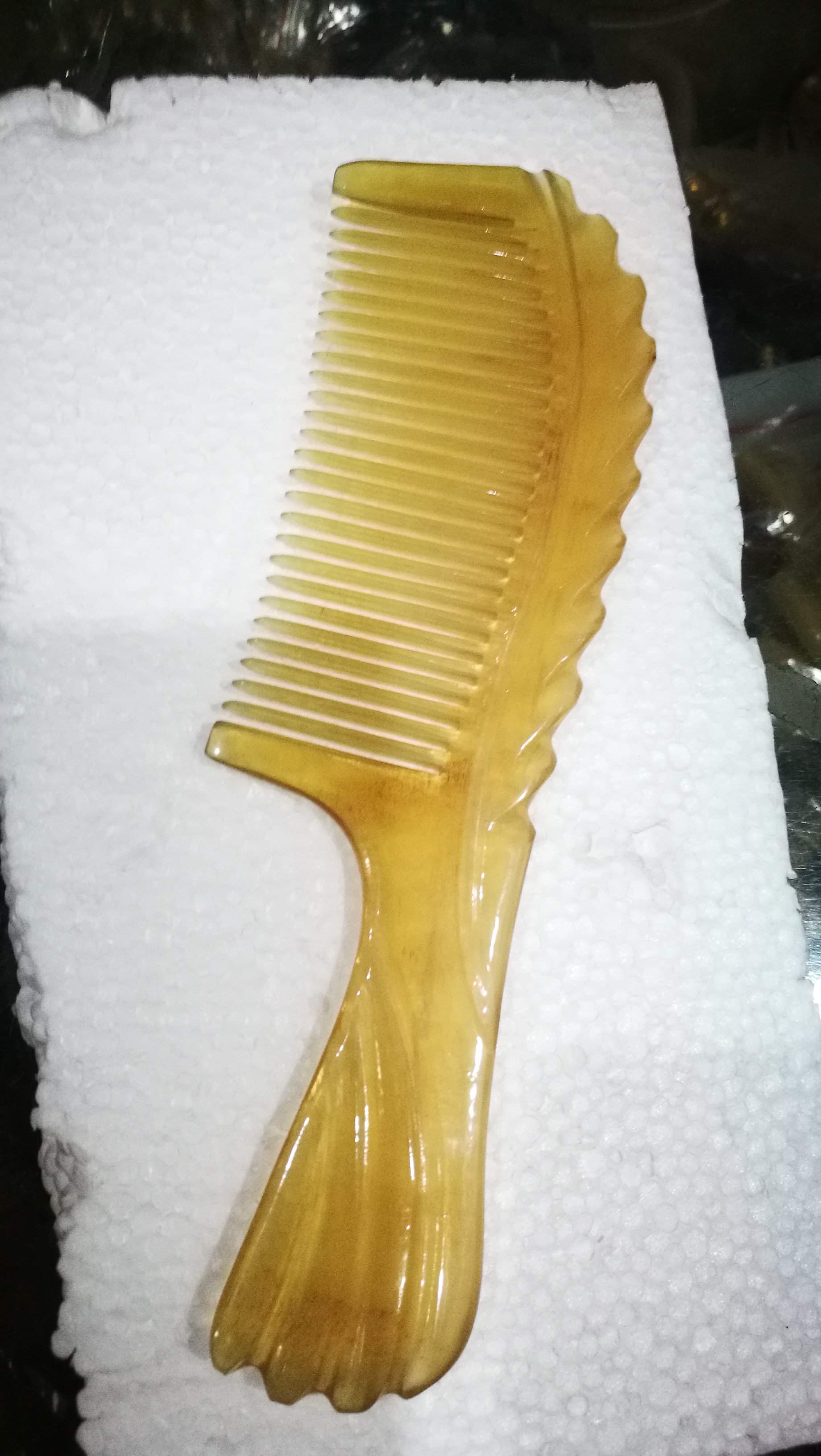 The new tooth comb hair comb thickens hand - polished fine angle comb 17 cm long hair comb