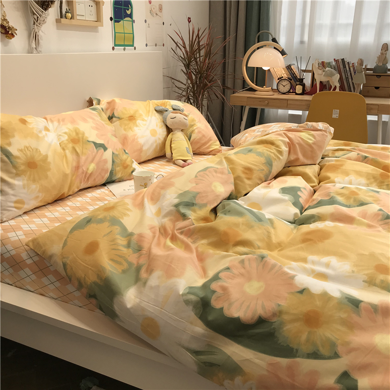 Four sets of all cotton pure cotton on pale yellow oil painting wind writing sheets of pale yellow flower beds