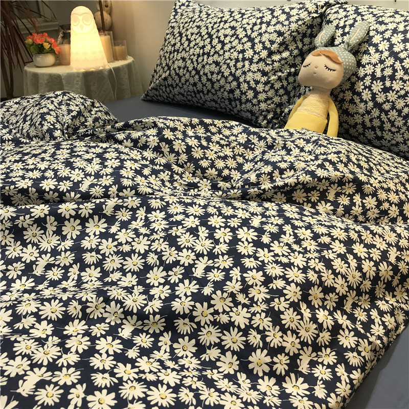 Retro dark blue chicks with four pieces of full cotton pure cotton white crystal chamomile bed sheet Broken Flowers Fields Garden Wind Bed