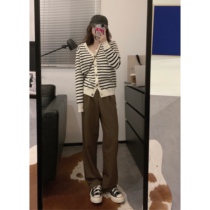 viiwen Classic Strip Control Suspension All Wears Can Small Fittings with Flexible Vutinous V - collar Strip Knitted Sweater