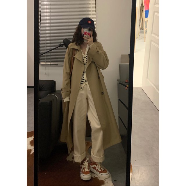 viiwen is a very good quality classic Korean style khaki windbreaker women's 2 colors