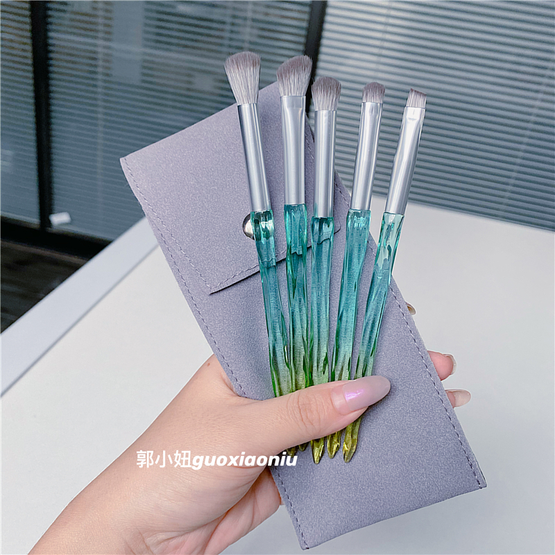 Guo Xiaou Niu Niu mei crystal laser handle Five-branch eye cover brush and send brush bag