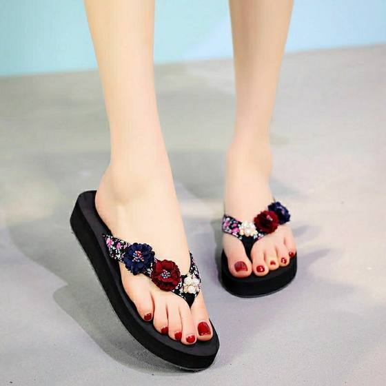 2019夏季新款花朵女士人字拖防滑厚底凉拖鞋外穿度假海边沙滩鞋