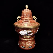 Qing Qianlong alum red carved window with flower and bird pattern hot pot antique antique porcelain collection