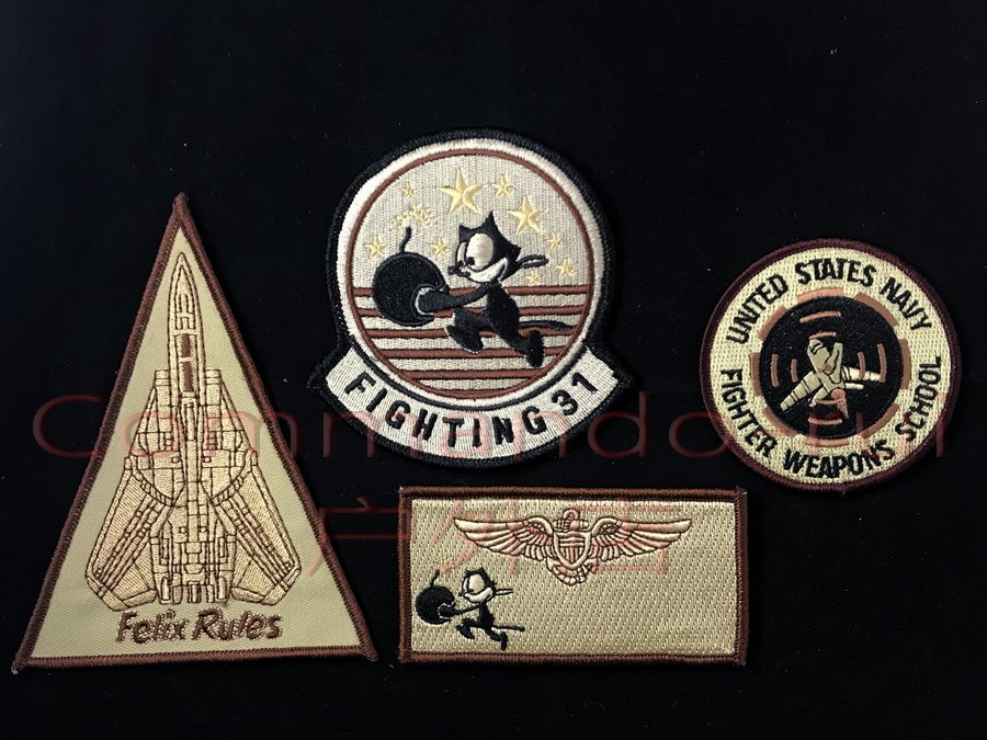 American NAVY VF-31 male cat TOMCATTERS bomb cat F-14 sand badge